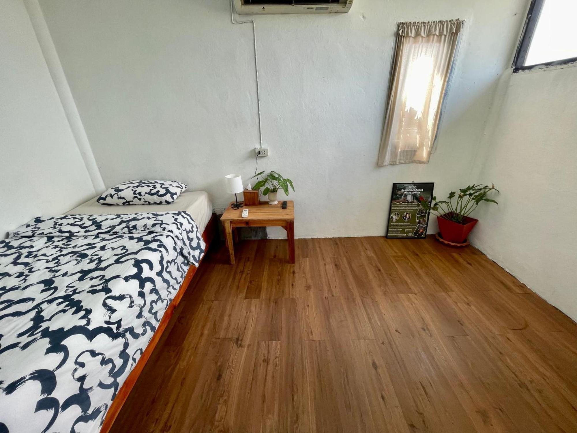Budget Room Koh Phangan Pier With Ac Zewnętrze zdjęcie