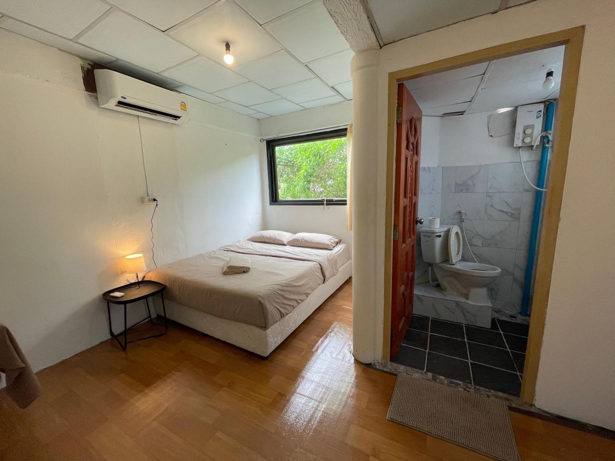 Budget Room Koh Phangan Pier With Ac Zewnętrze zdjęcie